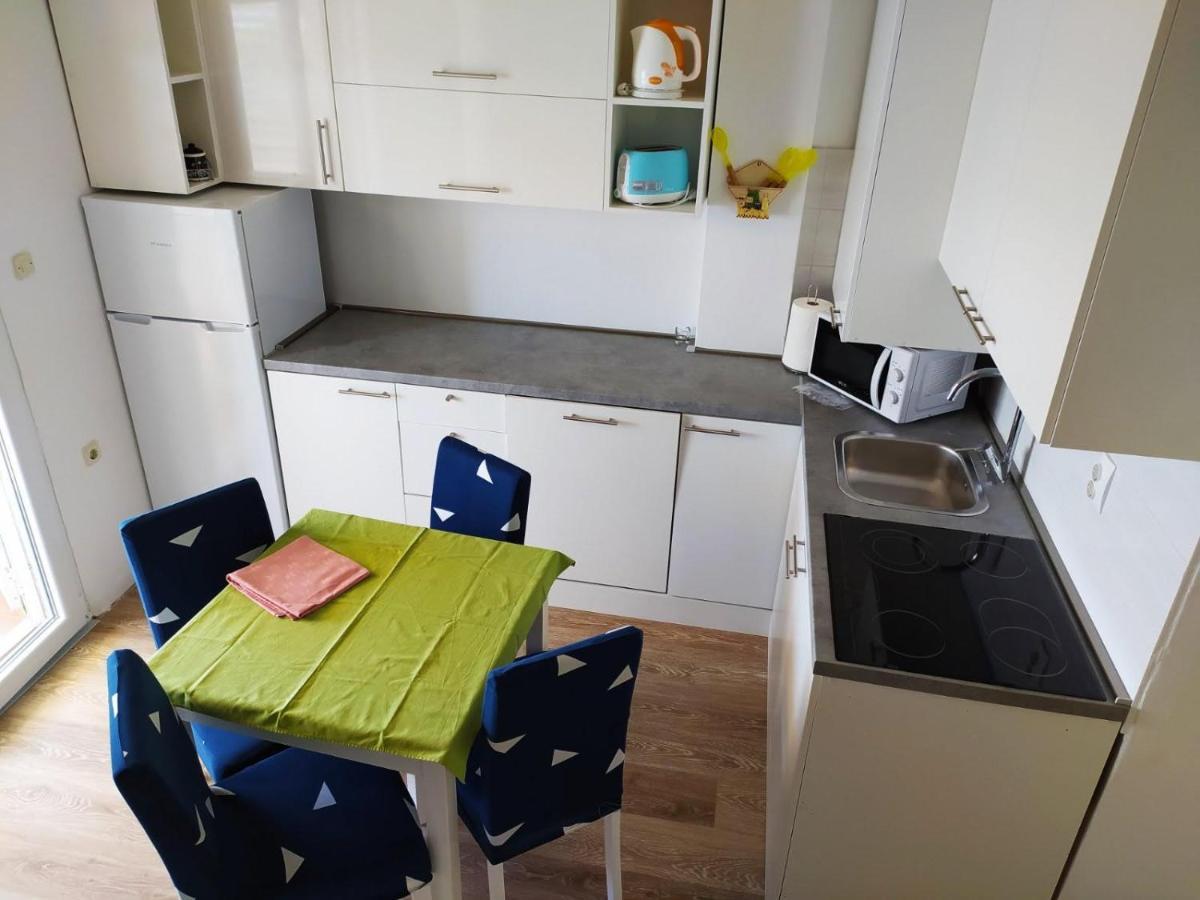 Apartments Ljerka Stara Novalja Luaran gambar