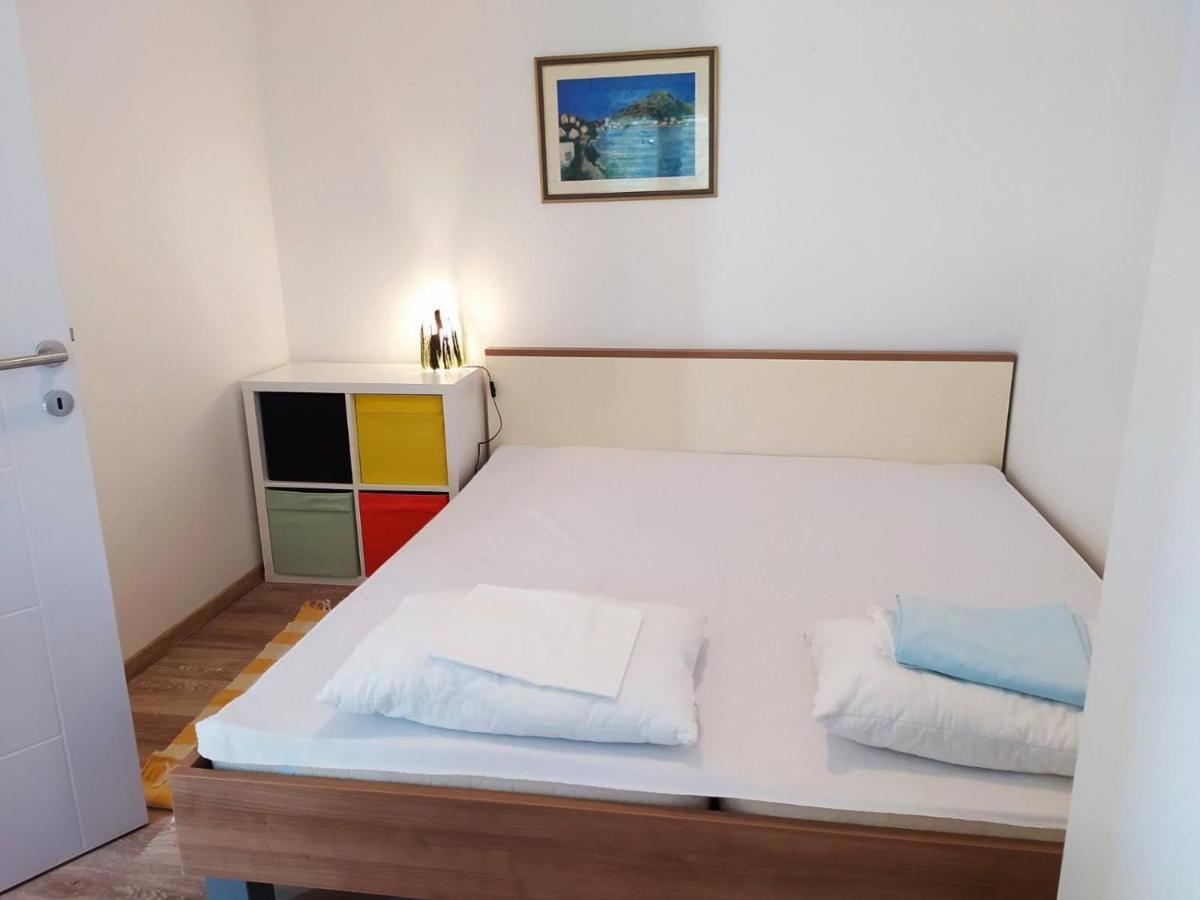 Apartments Ljerka Stara Novalja Luaran gambar